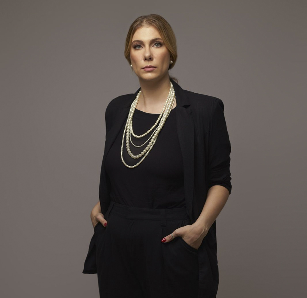 Foto da Luisa Comar na seção principal